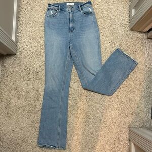 Abercrombie & Fitch The 70’s Vintage Flare Ultra High Rise